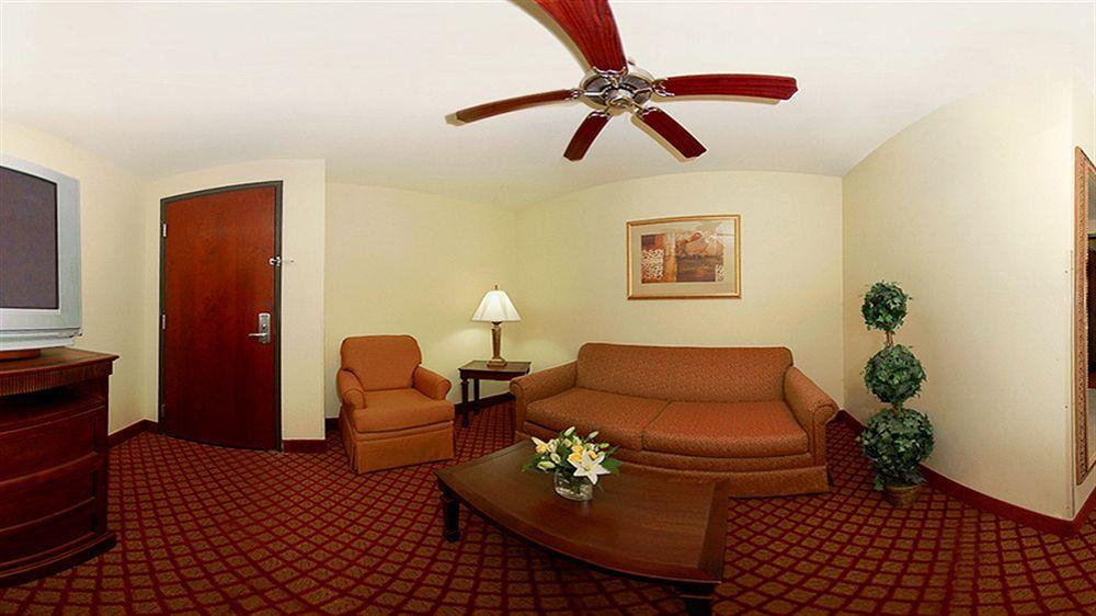 Comfort Suites Yukon - SW Oklahoma City Eksteriør bilde