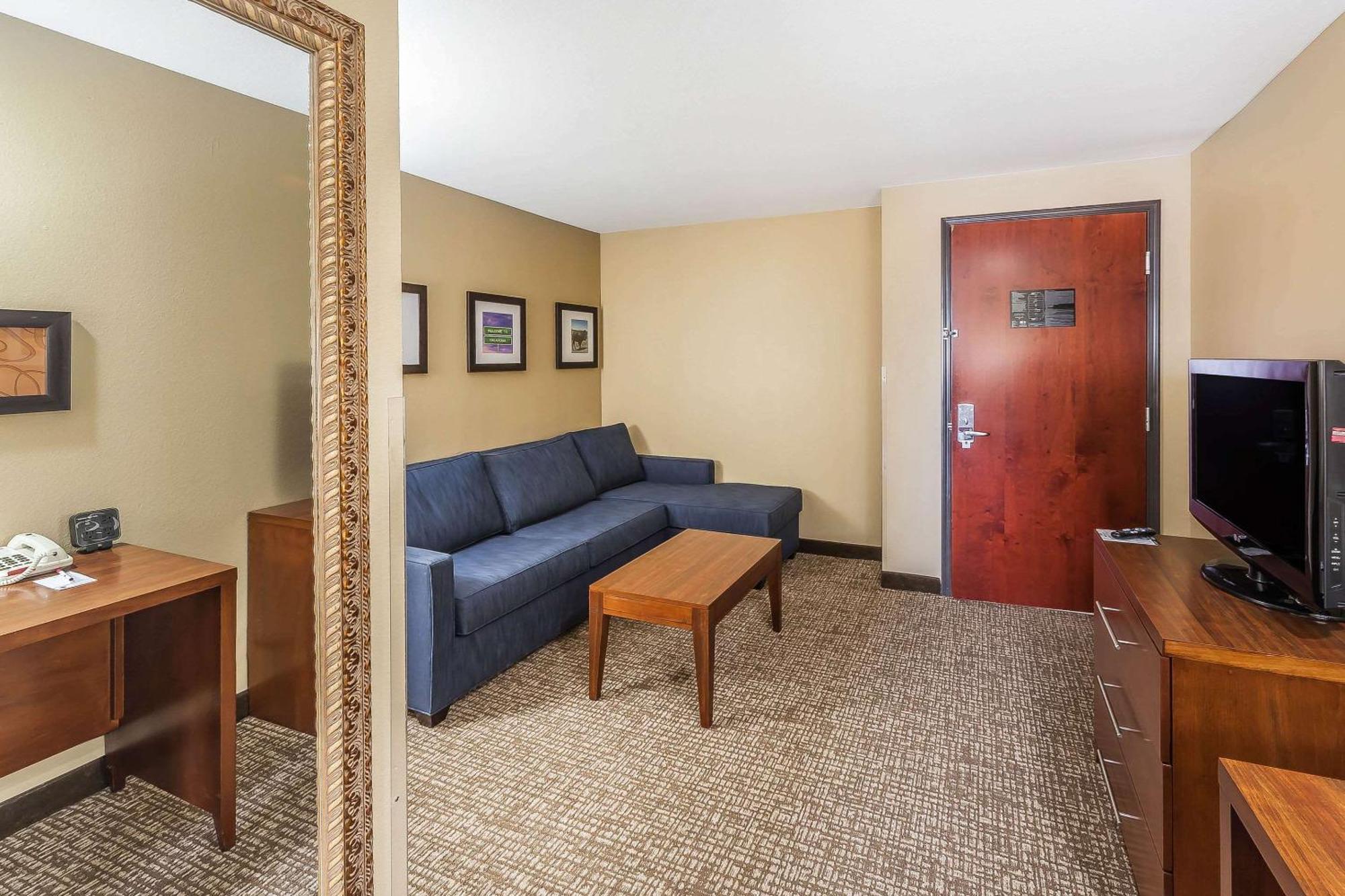 Comfort Suites Yukon - SW Oklahoma City Eksteriør bilde